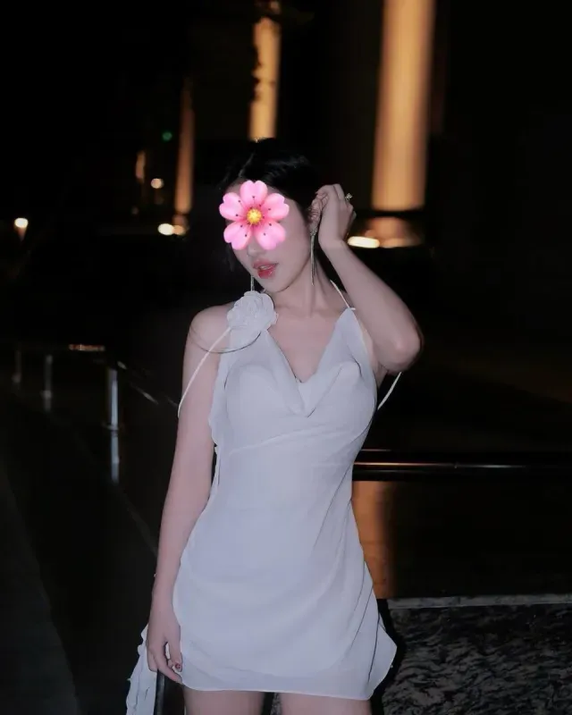 Em Gái Ngoan sale mỹ phẩm khu Xã Đàn - Gái gọi 777